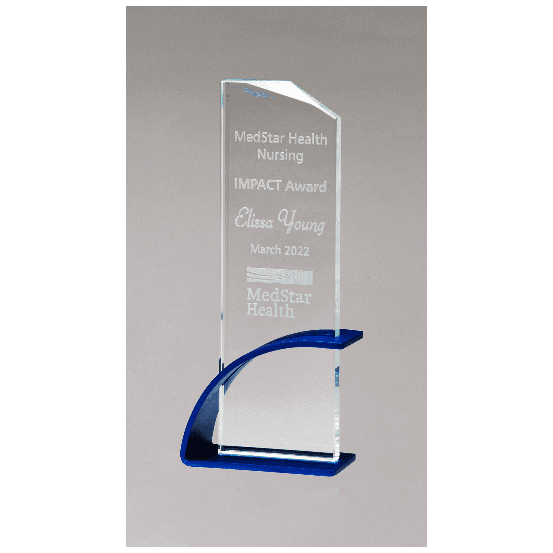 3 7/8" x 9 3/8" x 1/2" Thick Contemporary Glass Award, Arched Base with Matte Metallic Finish
